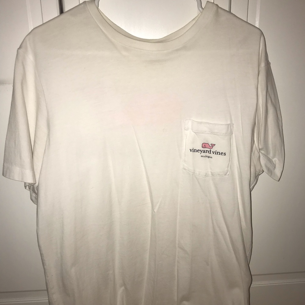 Vineyard Vine women’s top